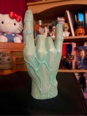 Frankenstein Rock and Roll / I Love You statue